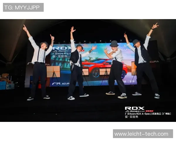 创意足球星摆件点亮空间装饰彰显个性魅力与运动激情