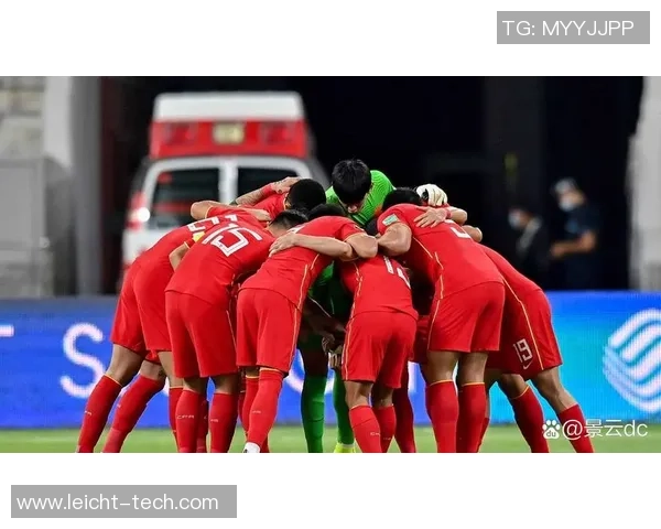 帅气足球球星与赛场外的魅力人生如何交织成无尽传奇 帅气足球球星与赛场外的魅力人生如何交织成无尽传奇