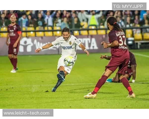 金色足球鞋的传奇球星是谁 他背后有哪些精彩故事